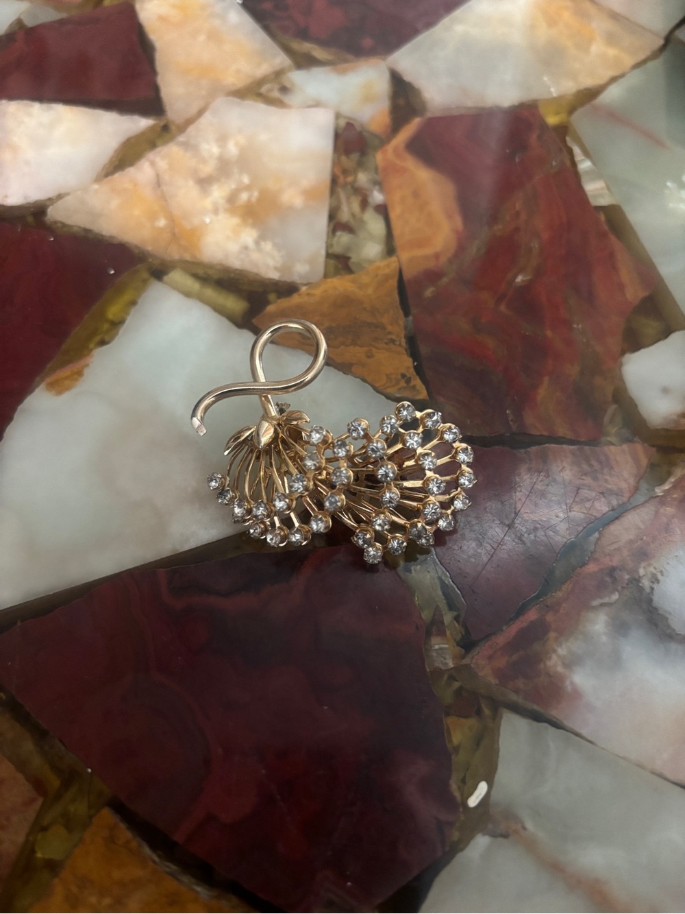 Gold-Tone Rhinestone vintage brooches Elegant Women’s Jewelry